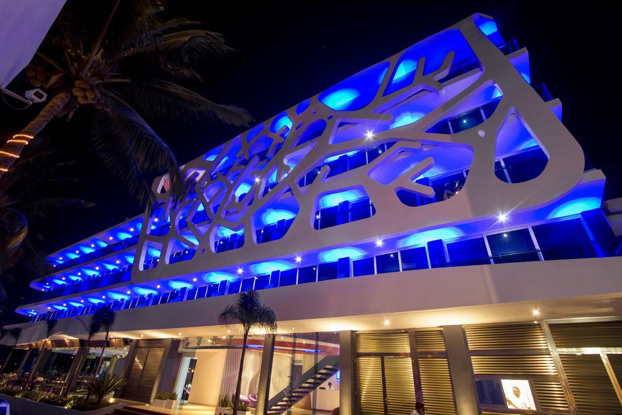 We Uniq Hotel El Carmen Adults Only Playa del Carmen Exterior foto